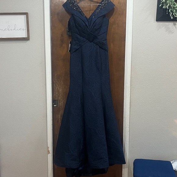 Terani NWT Couture Midnight Navy Blue Maxi Ball Gown Dress Size 8 - Picture 6 of 14